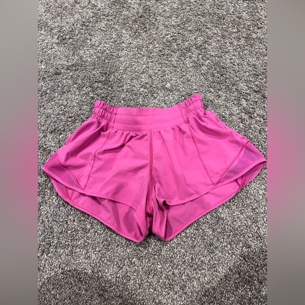 Lululemon size 4 sonic pink hotty hots